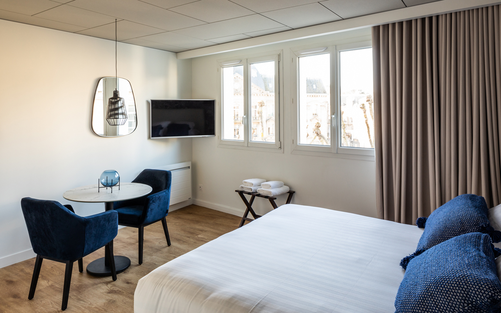 hotel-edgar-saint-brieuc-appartement-eugenie-chambre-2